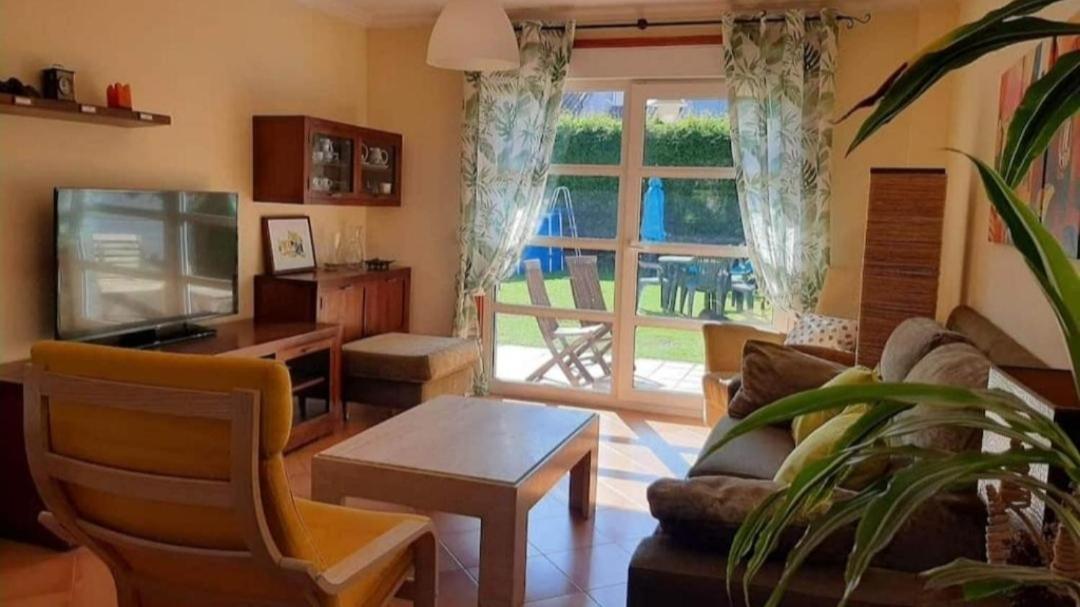 CASA DE LOIS,tranquila, luminosa, con piscina y cerca de Playa América Gondomar Exterior foto